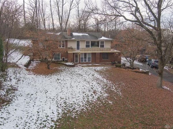 7725 Rockwell Drive, Dayton, OH 45414