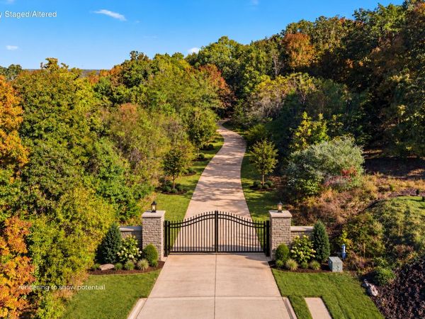 5150 S Aviemore Drive, Springfield, MO 65809