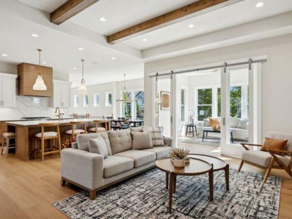 2XX Stonebrooke Curve, Shakopee, MN 55379