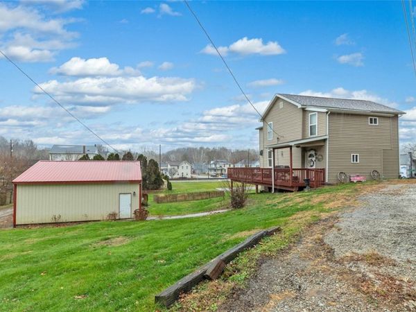 504 Howell St, Dawson, PA 15428
