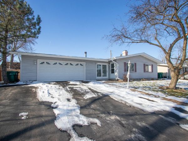 536 Riviera Road, Valparaiso, IN 46385