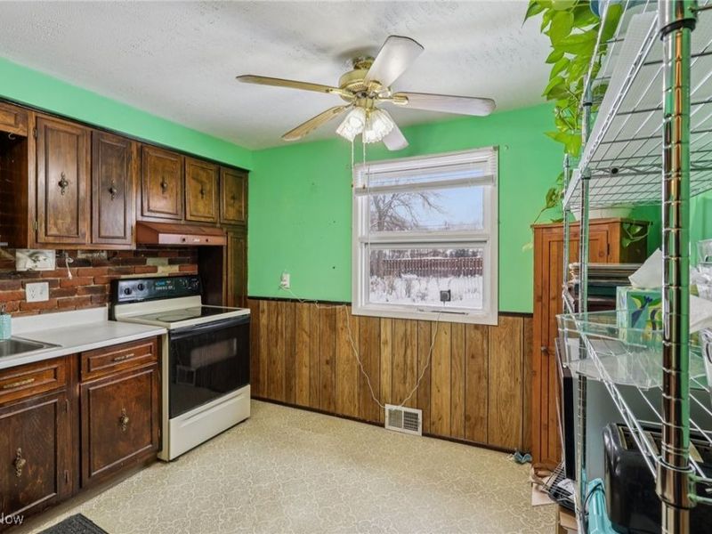 13325 Tomson Drive, Strongsville, OH 44149 Photo 8