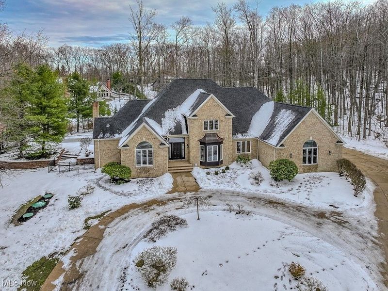 8215 Eagle Ridge Drive, Concord, OH 44077 Photo 2