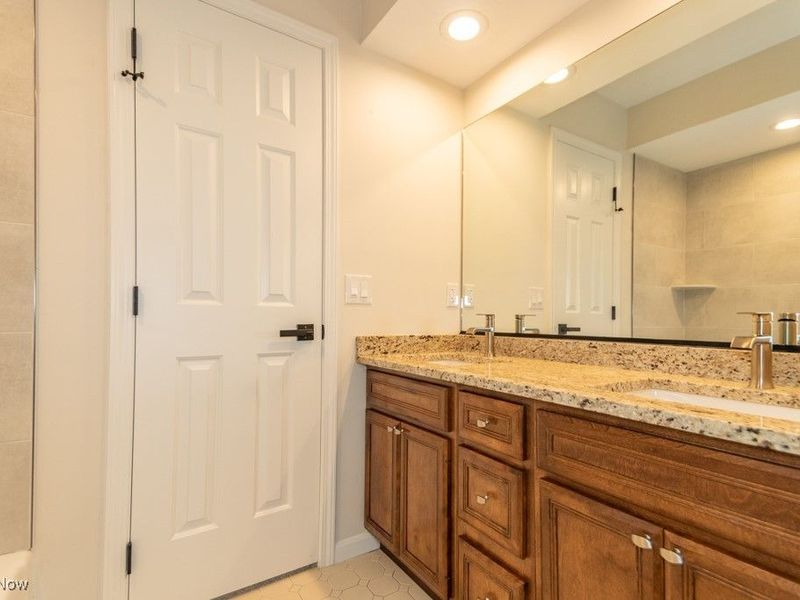 8215 Eagle Ridge Drive, Concord, OH 44077 Photo 37