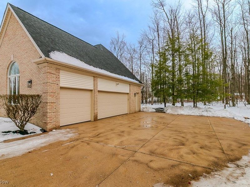 8215 Eagle Ridge Drive, Concord, OH 44077 Photo 6