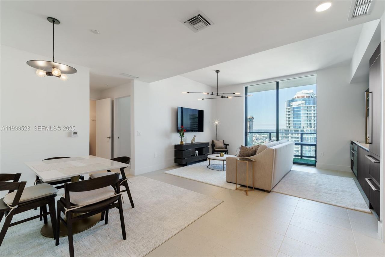 601 NE 1st Ave, Unit PH5001, Miami, FL 33132 Photo