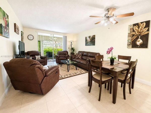 6700 Royal Palm Blvd, Unit 107D, Margate, FL 33063