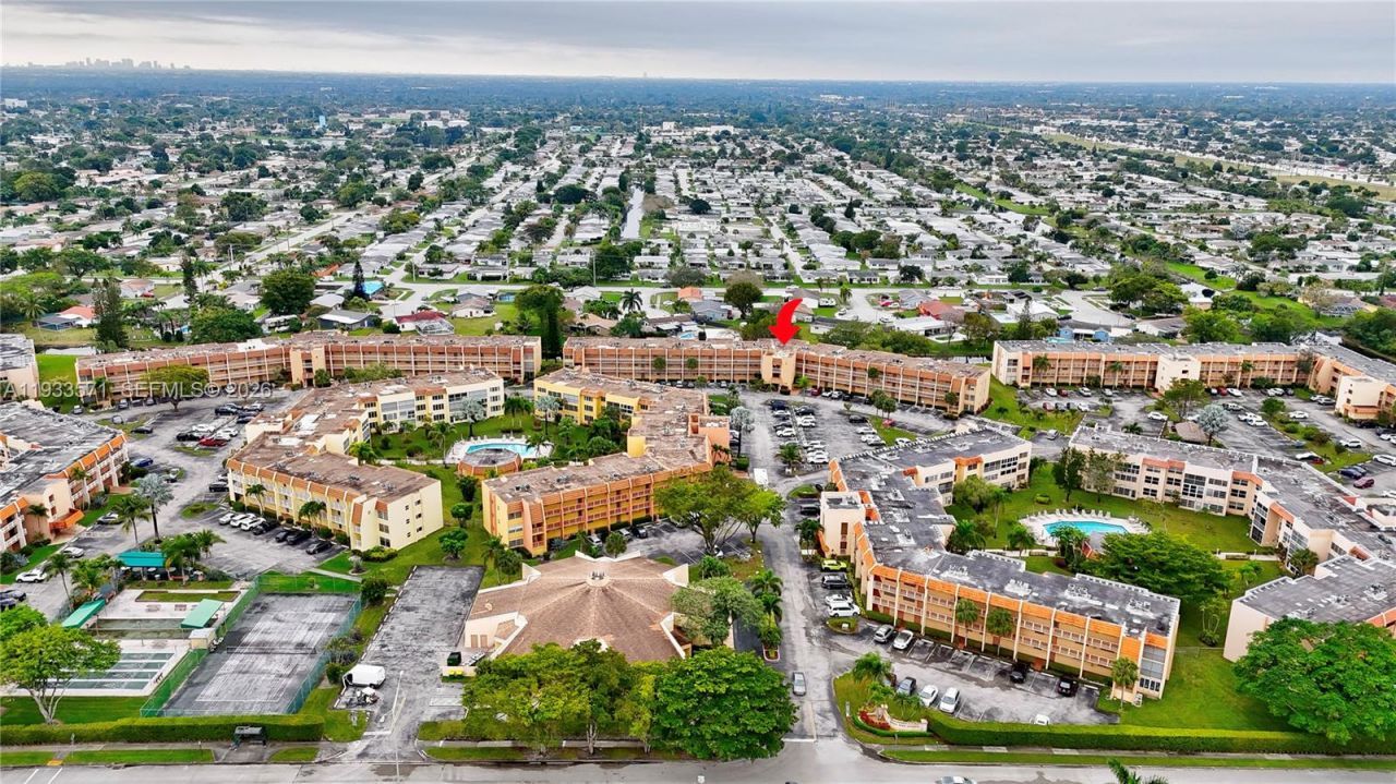 6700 Royal Palm Blvd, Unit 107D, Margate, FL 33063 Photo