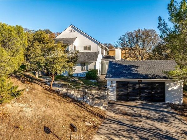 806 Grove Street, Paso Robles, CA 93446