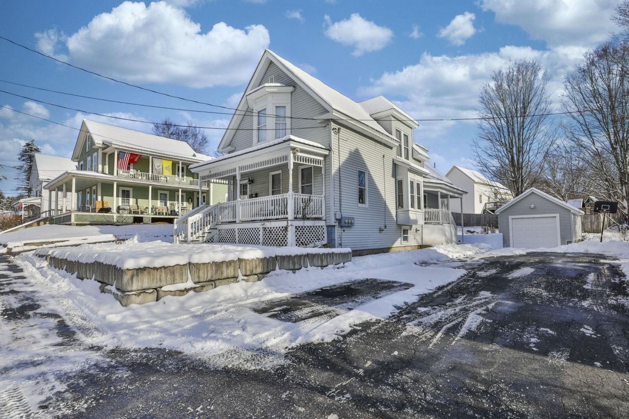 29 Beech Street, Newport, NH 03773 Main Photo