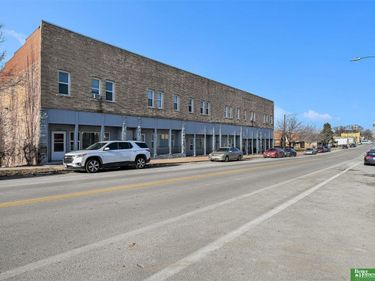 2416 S 16th Street, Omaha, NE 68108