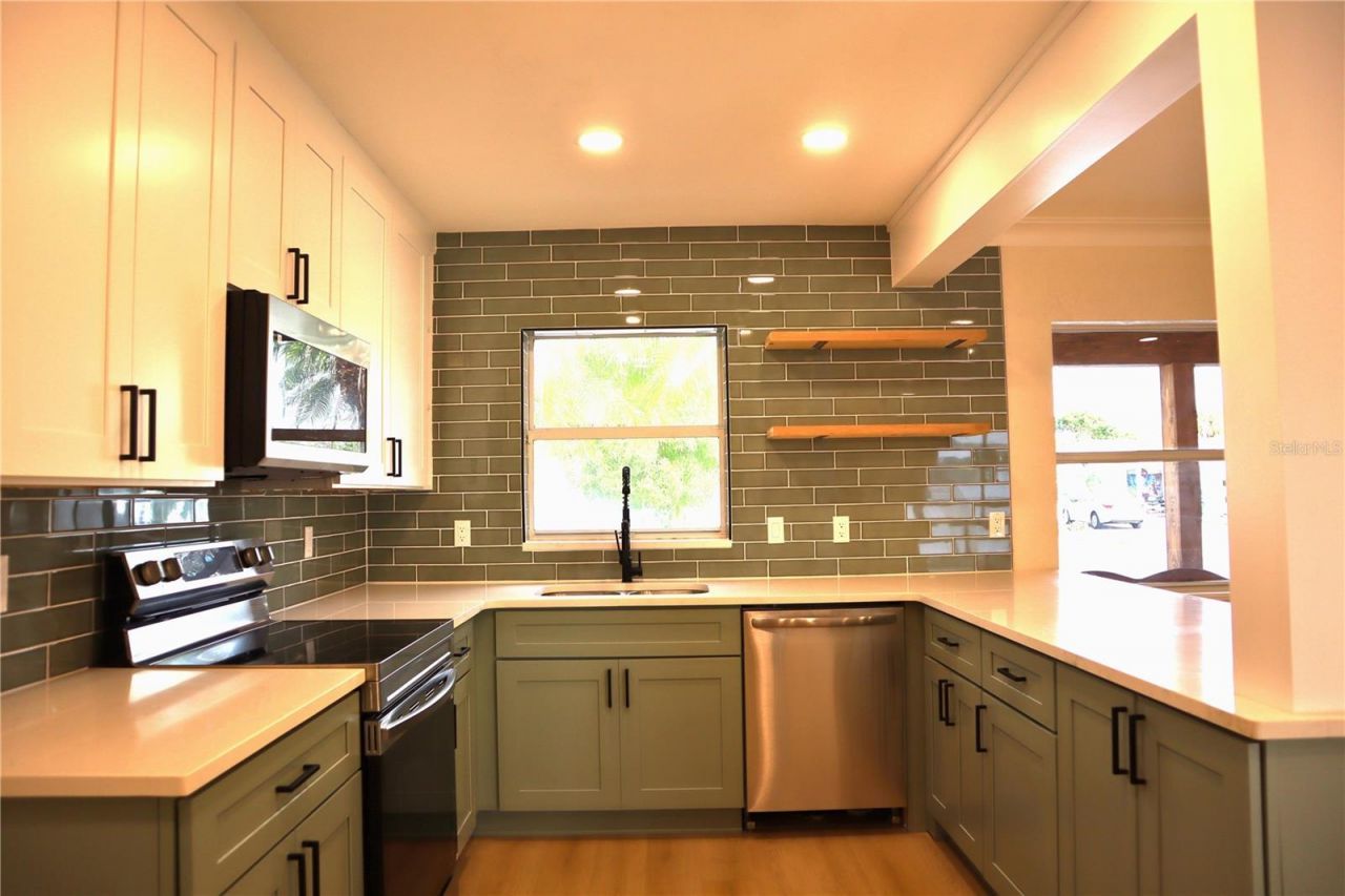 3530 25th Avenue N, Saint Petersburg, FL 33713 Photo