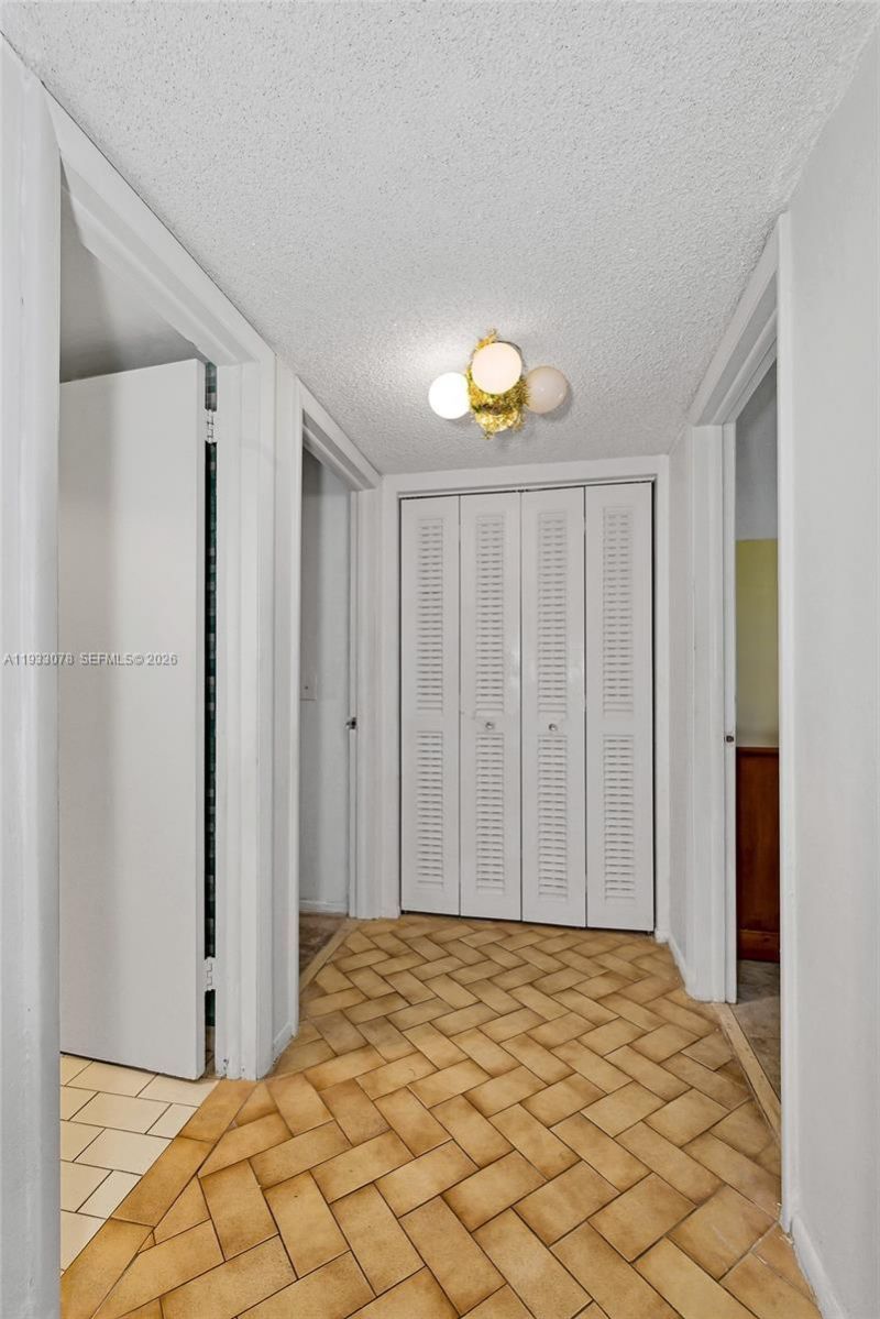 12027 S Greenway Cir, Unit 206, Royal Palm Beach, FL 33411 Photo