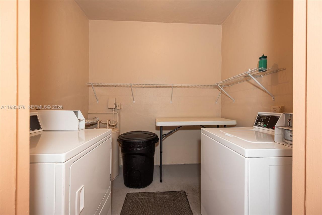 12027 S Greenway Cir, Unit 206, Royal Palm Beach, FL 33411 Photo