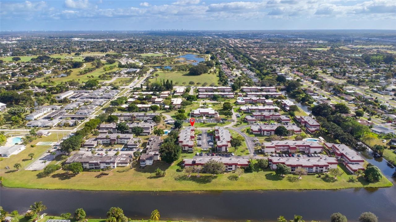 12027 S Greenway Cir, Unit 206, Royal Palm Beach, FL 33411 Photo