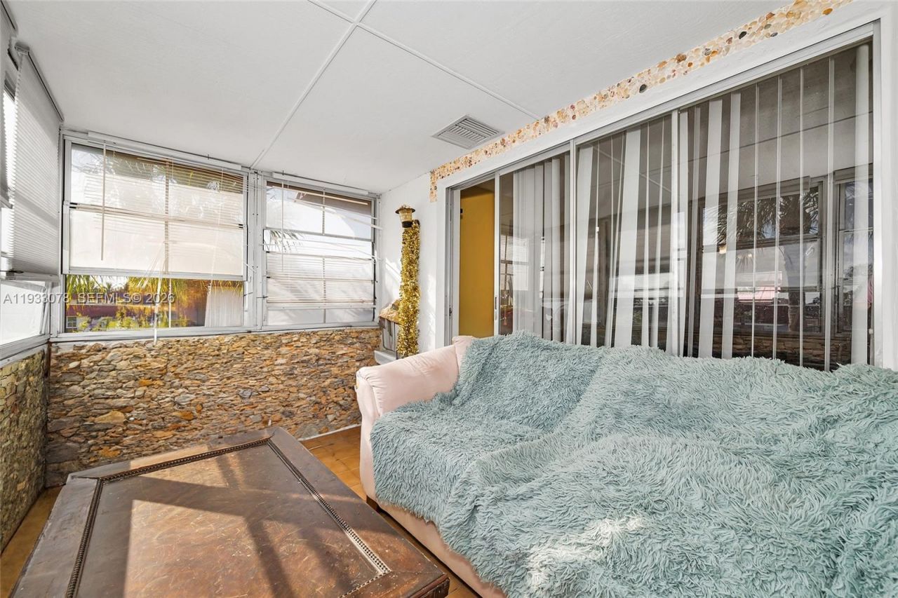 12027 S Greenway Cir, Unit 206, Royal Palm Beach, FL 33411 Photo