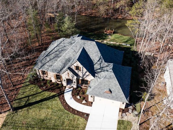 135 Hedgewood Point, Crossville, TN 38558