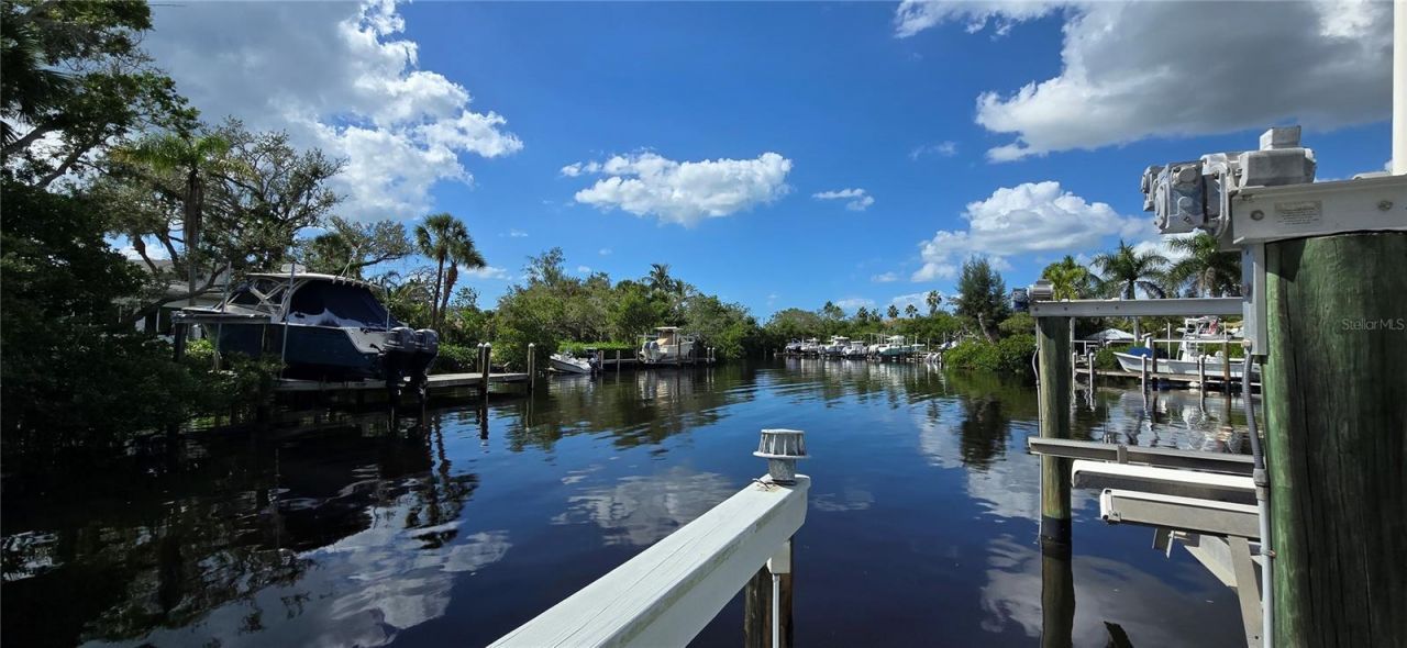 1221 S Basin Lane, Sarasota, FL 34242 Photo