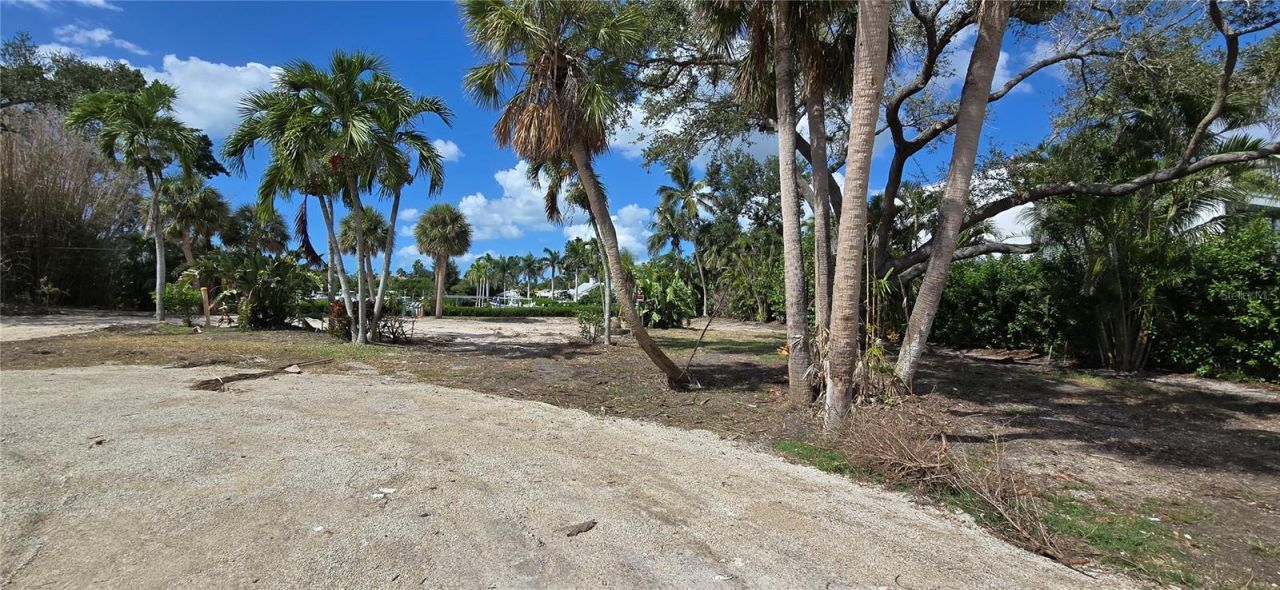 1221 S Basin Lane, Sarasota, FL 34242 Photo