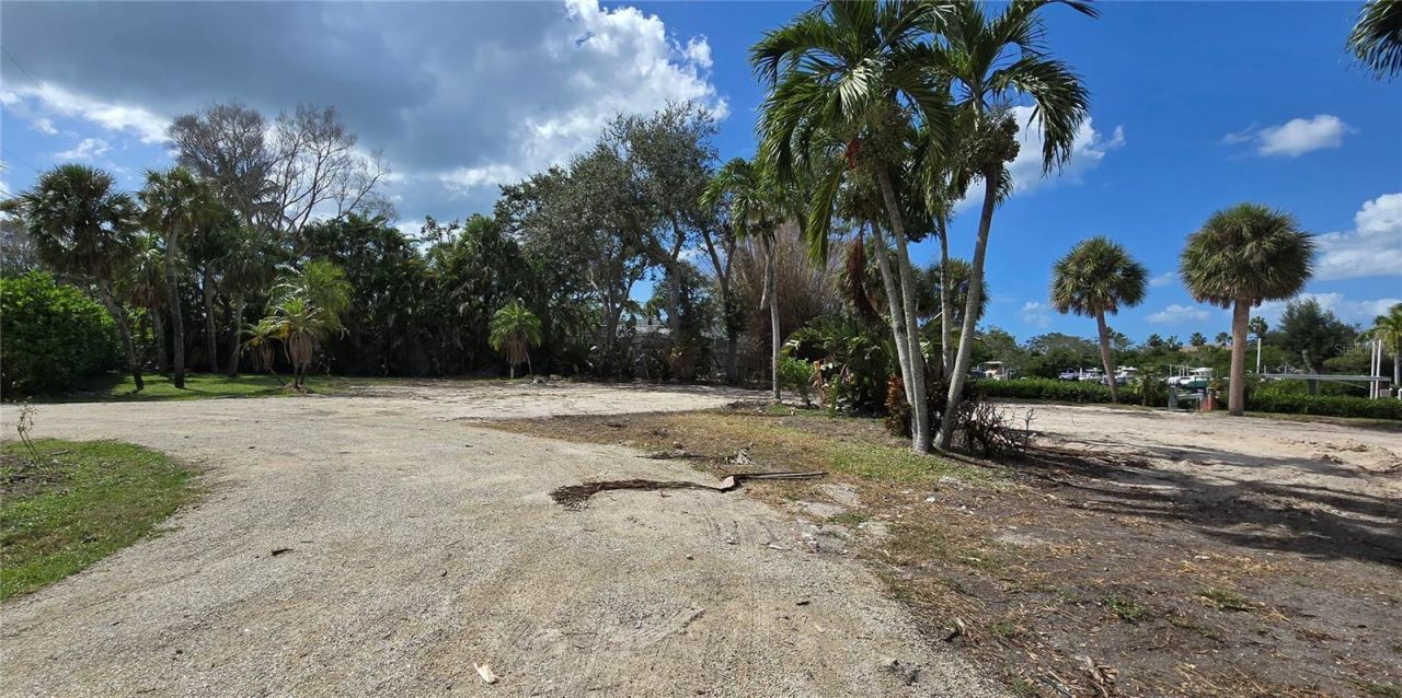 1221 S Basin Lane, Sarasota, FL 34242 Photo