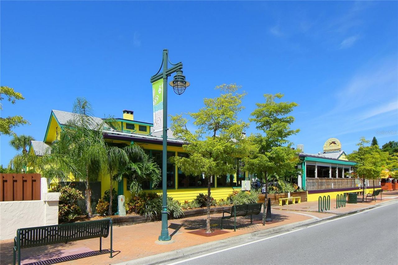 1221 S Basin Lane, Sarasota, FL 34242 Photo