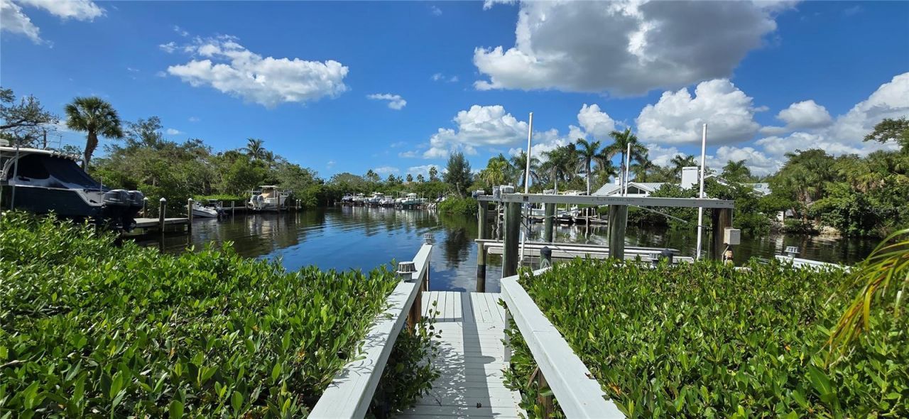 1221 S Basin Lane, Sarasota, FL 34242 Photo