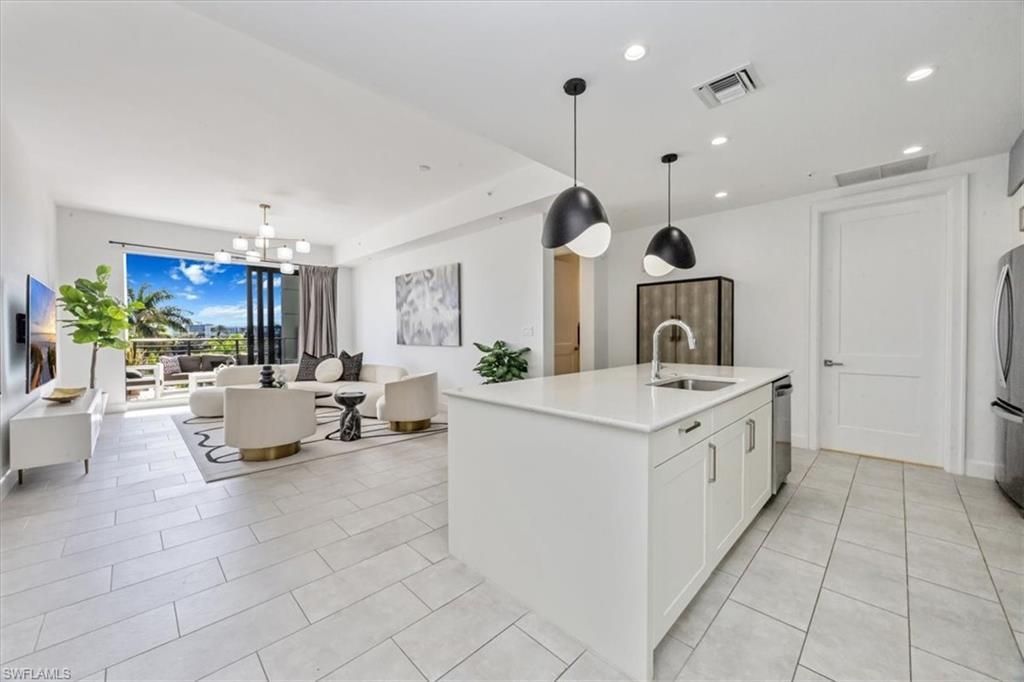 1111 Central Ave, Unit 401, Naples, FL 34102 Photo