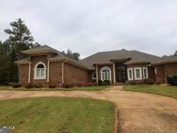 304 Deer Creek Drive, Forsyth, GA 31029