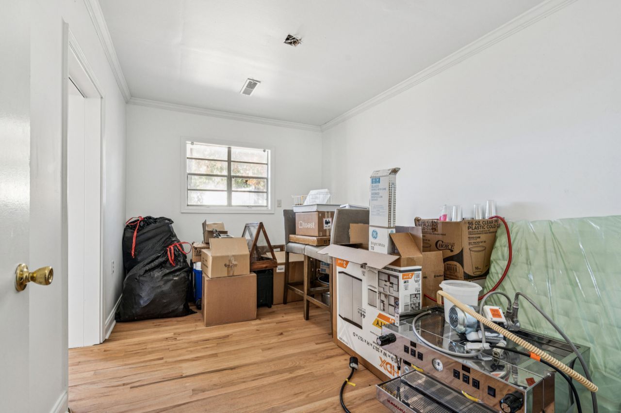 7403 Stafford Road  Photo 16