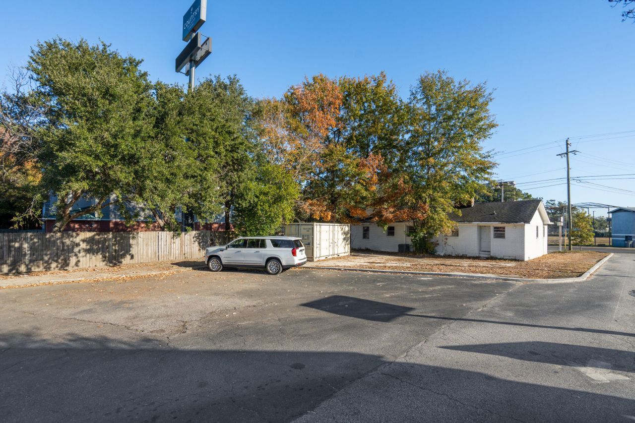 7403 Stafford Road  Photo 25