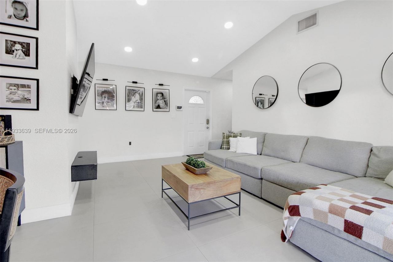 14232 SW 155th St, Miami, FL 33177 Photo