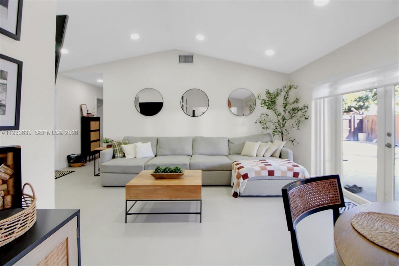 14232 SW 155th St, Miami, FL 33177 Photo