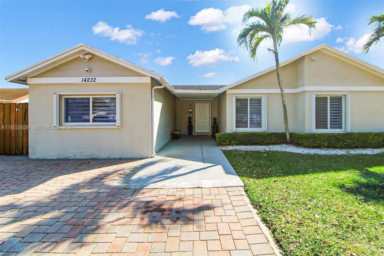 14232 SW 155th St, Miami, FL 33177 Photo