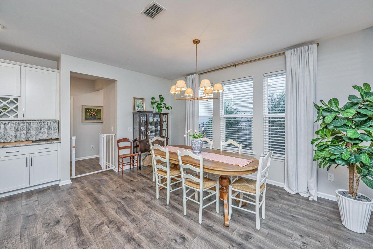 249 Rowans Creek Drive Photo 18