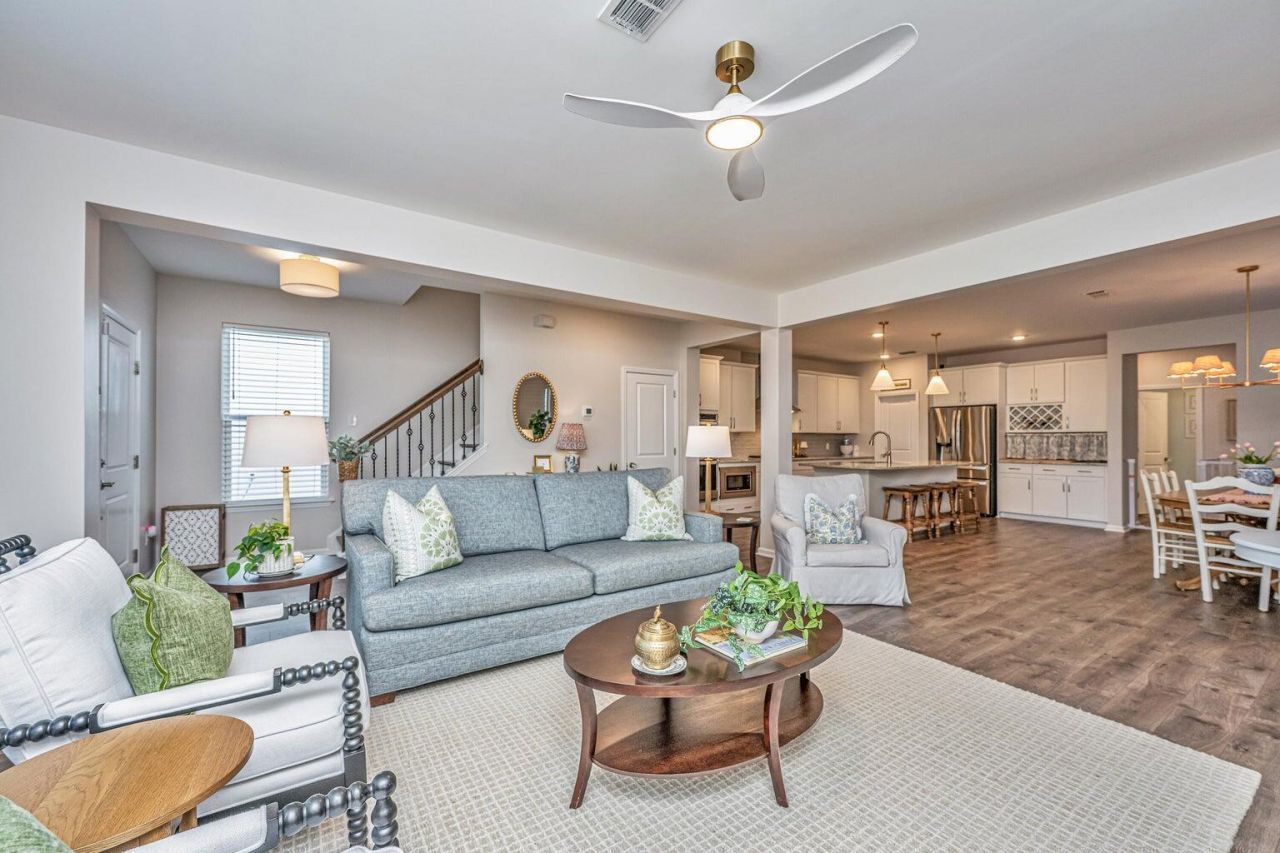 249 Rowans Creek Drive Photo 8