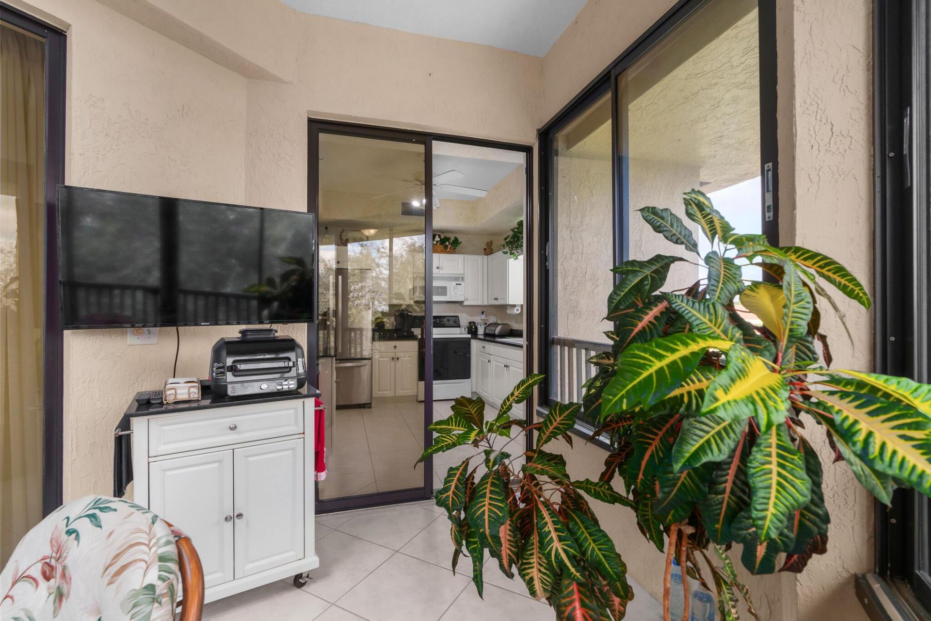 7546 La Paz Blvd, Unit 405, Boca Raton, FL 33433 Photo