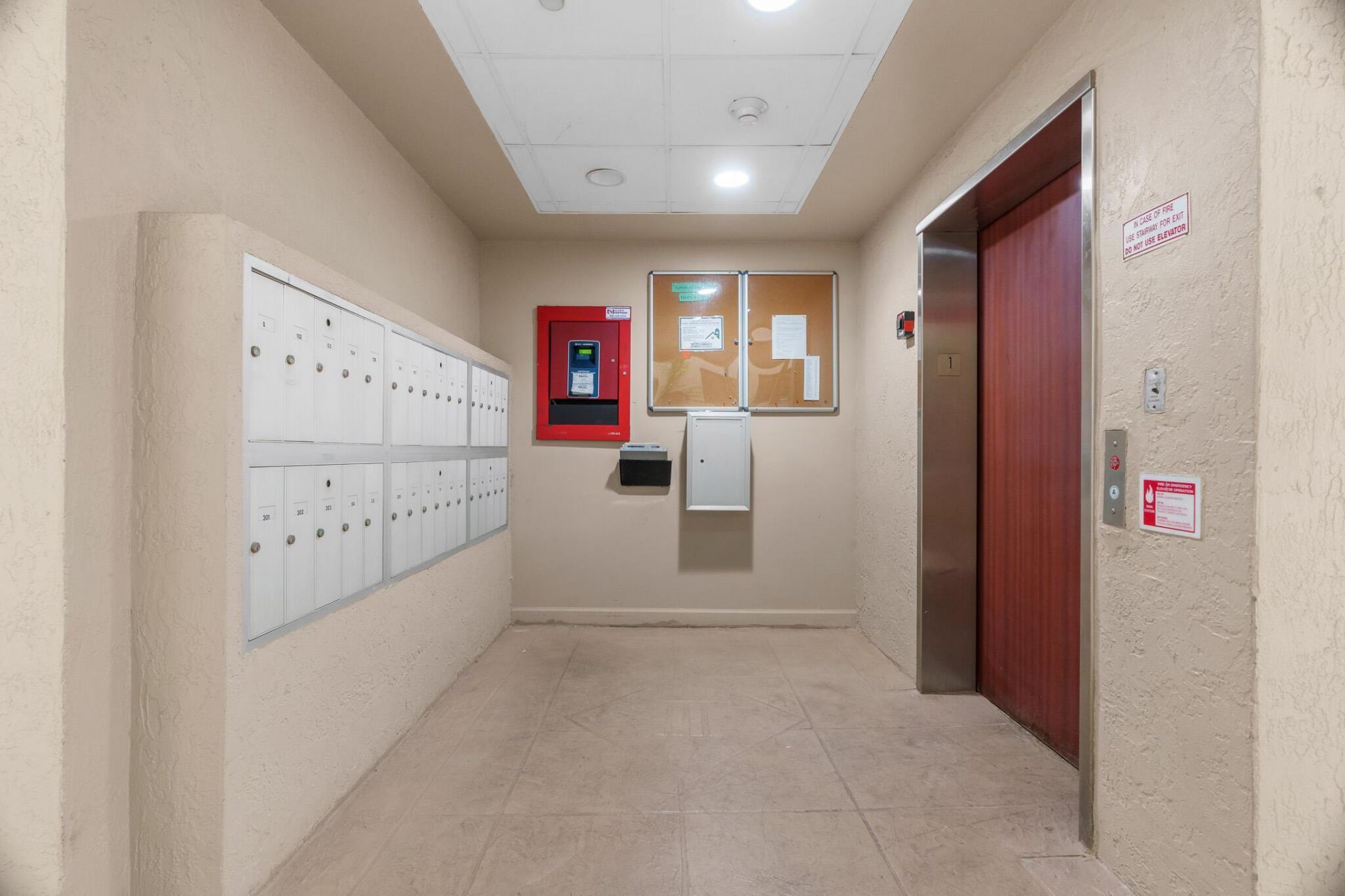 7546 La Paz Blvd, Unit 405, Boca Raton, FL 33433 Photo