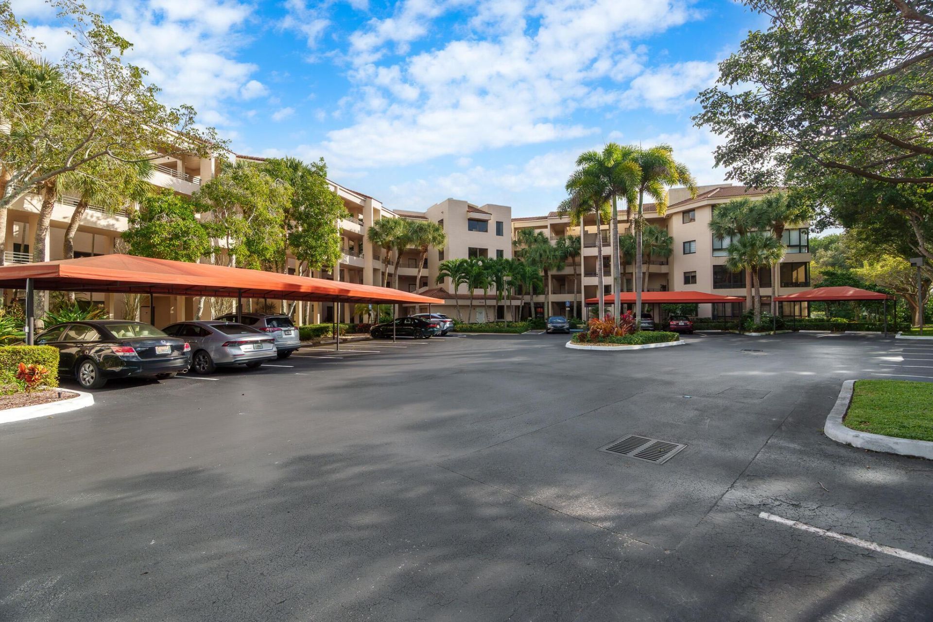 7546 La Paz Blvd, Unit 405, Boca Raton, FL 33433 Photo