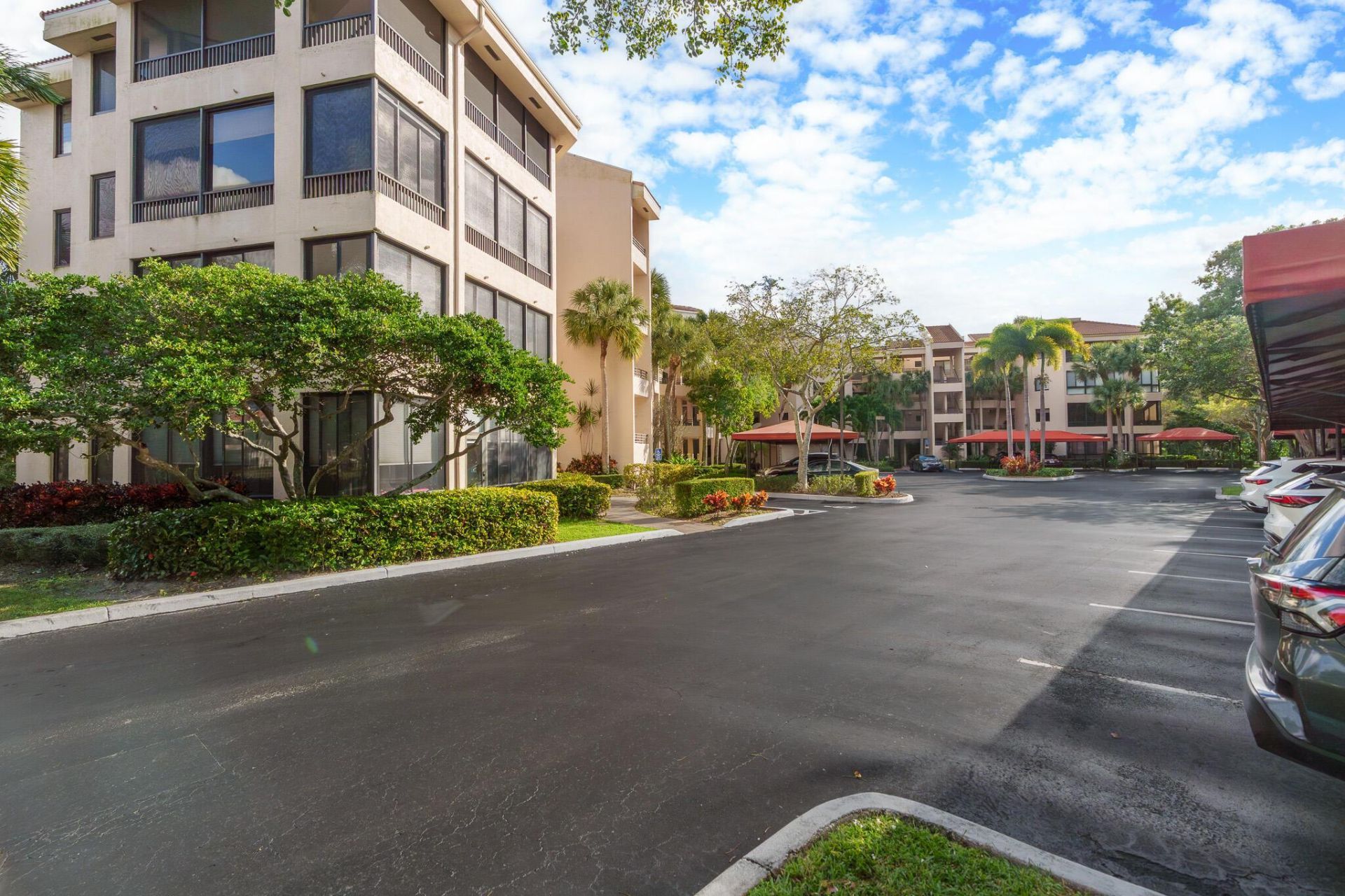 7546 La Paz Blvd, Unit 405, Boca Raton, FL 33433 Photo