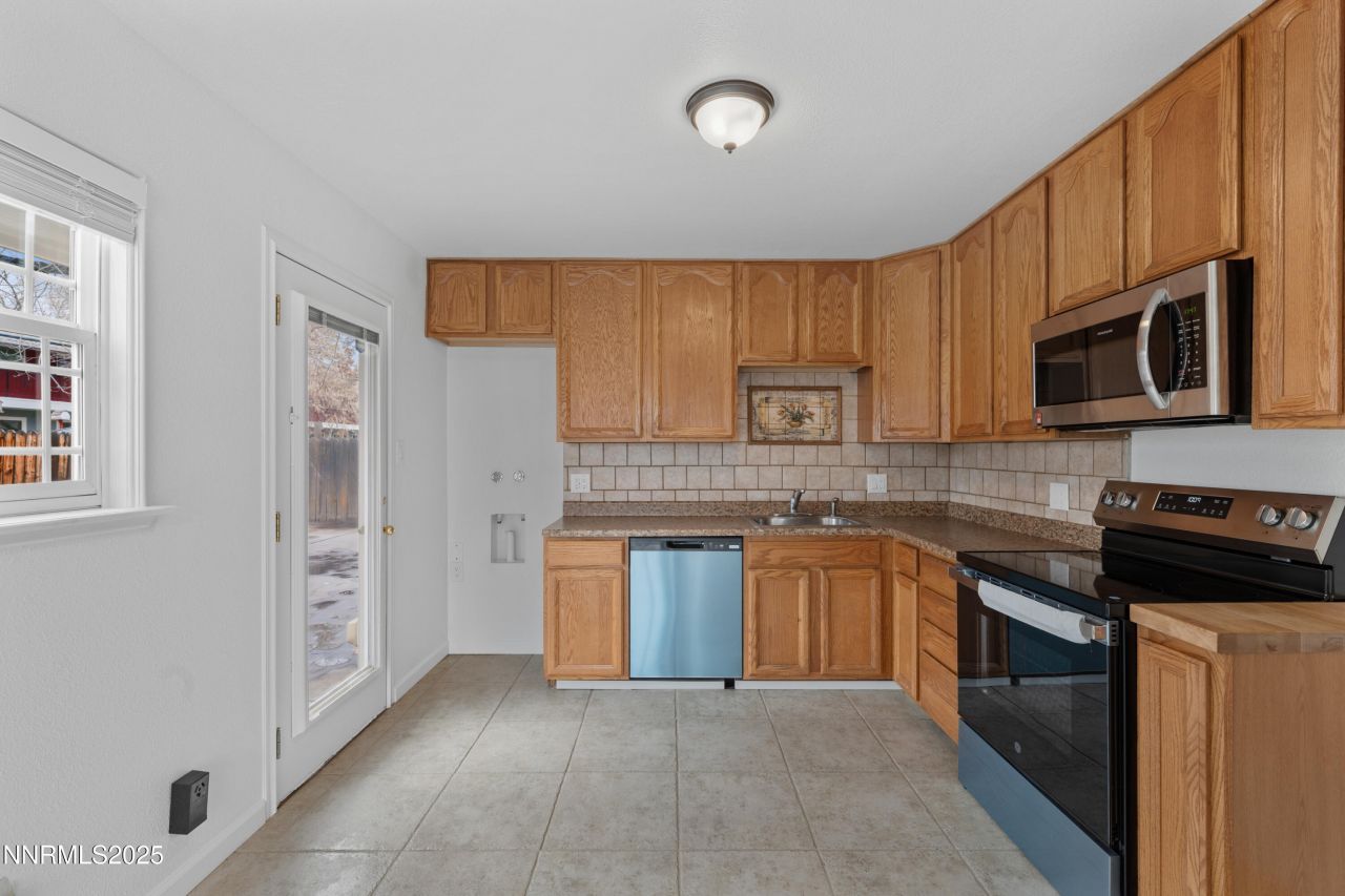 343 Richards Way, Sparks, NV 89431 Photo