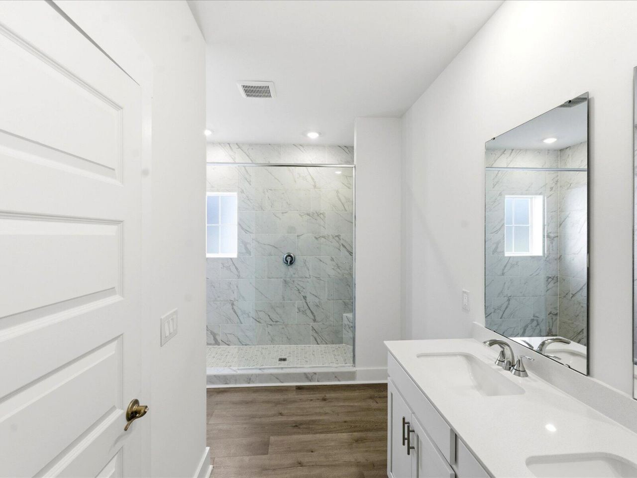 406 Radiant Blue Way Photo 30