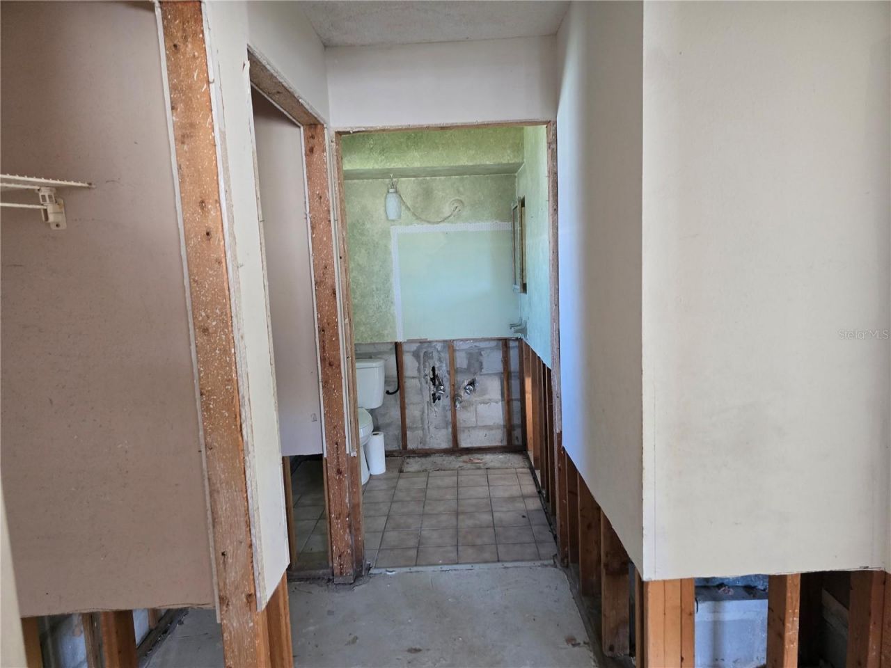 111 58th Avenue S, Saint Petersburg, FL 33705 Photo