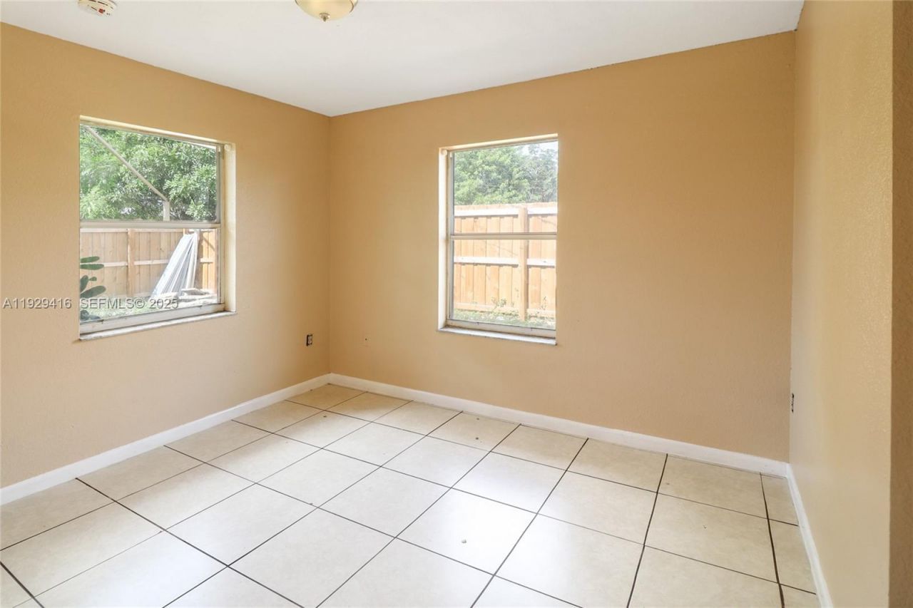 2725 NW 3rd St, Pompano Beach, FL 33069 Photo