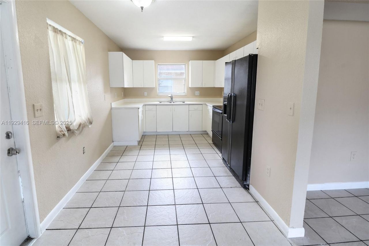 2725 NW 3rd St, Pompano Beach, FL 33069 Photo