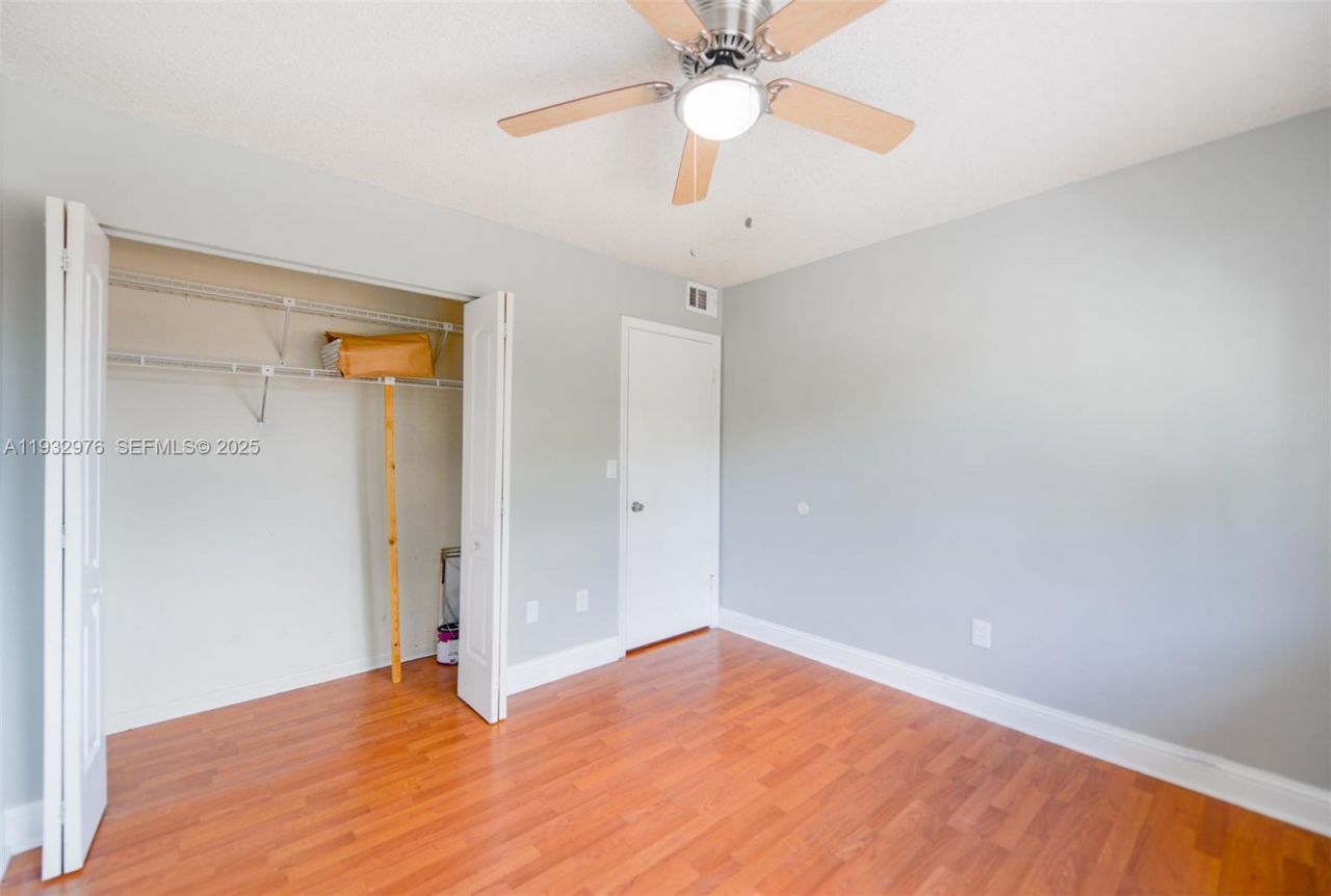 2570 W 67th Pl, Unit 21-2, Hialeah, FL 33016 Photo