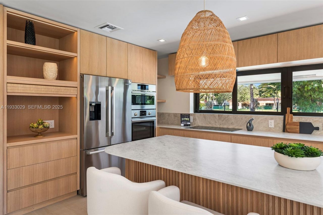 10945 SW 75th Ct, Pinecrest, FL 33156 Photo