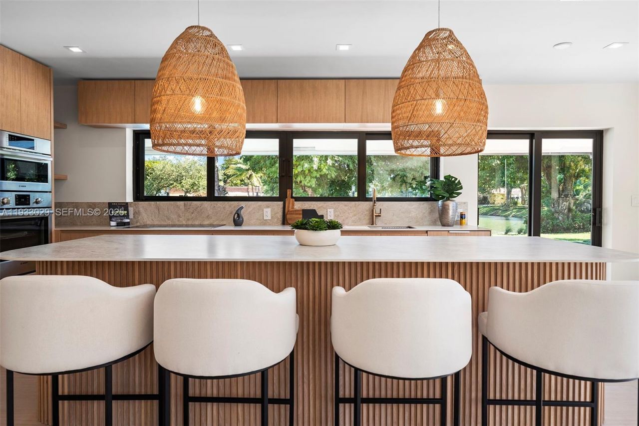 10945 SW 75th Ct, Pinecrest, FL 33156 Photo