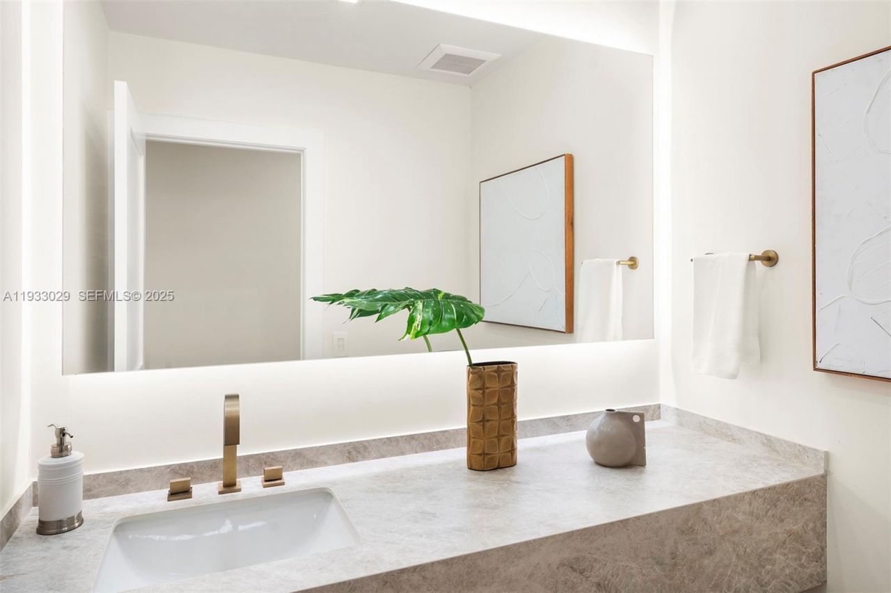 10945 SW 75th Ct, Pinecrest, FL 33156 Photo