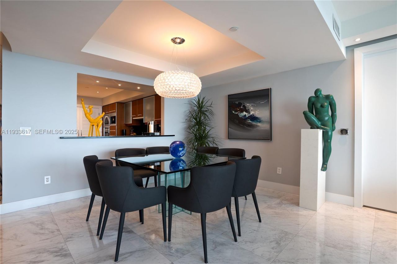 1331 Brickell Bay Dr, Unit 1609, Miami, FL 33131 Photo