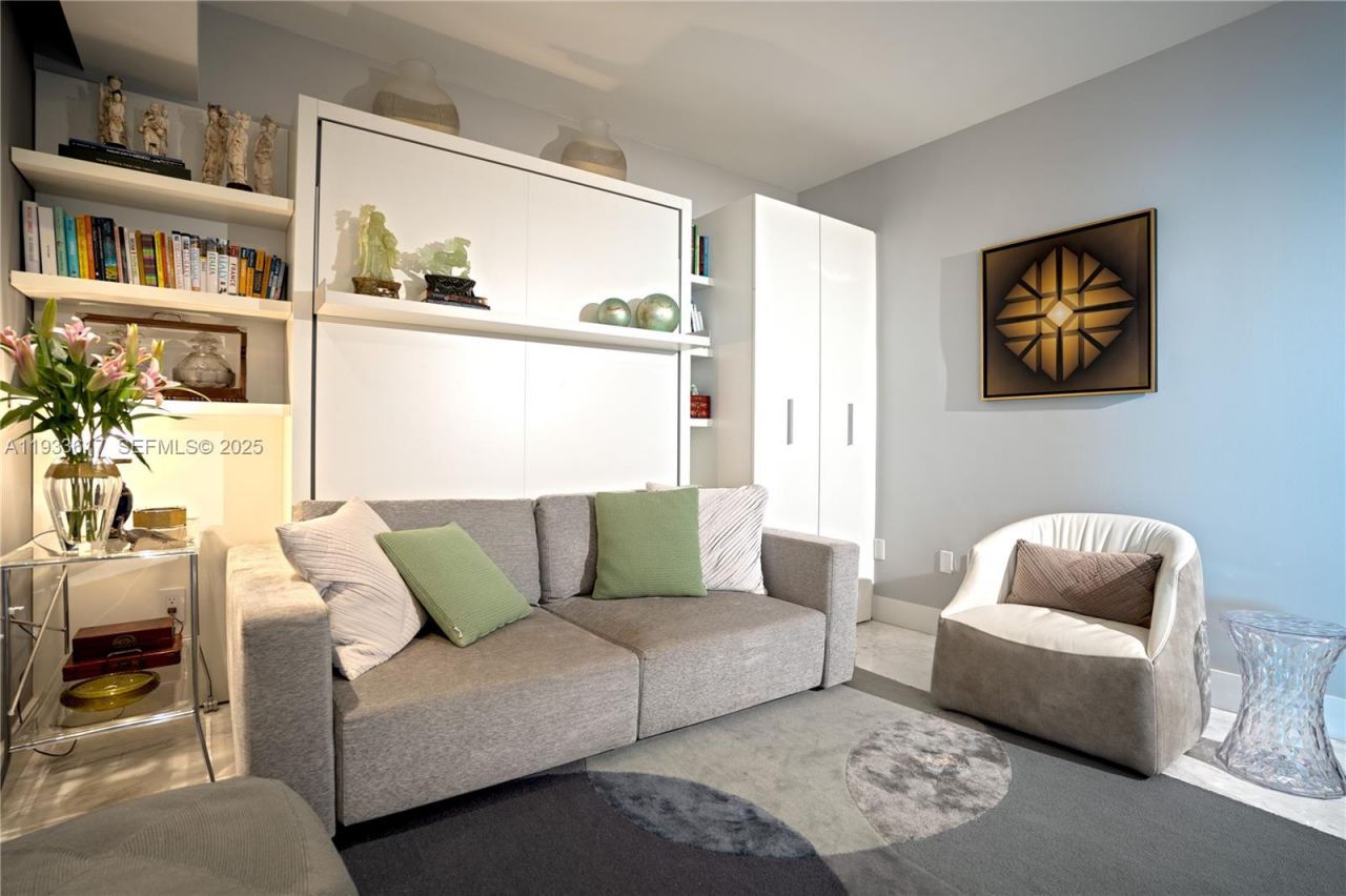 1331 Brickell Bay Dr, Unit 1609, Miami, FL 33131 Photo